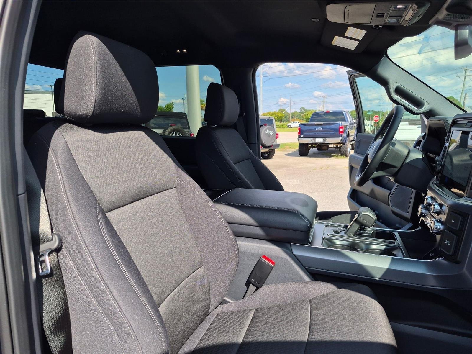 New 2026 Antimatter Blue Metallic Ford XLT image 32