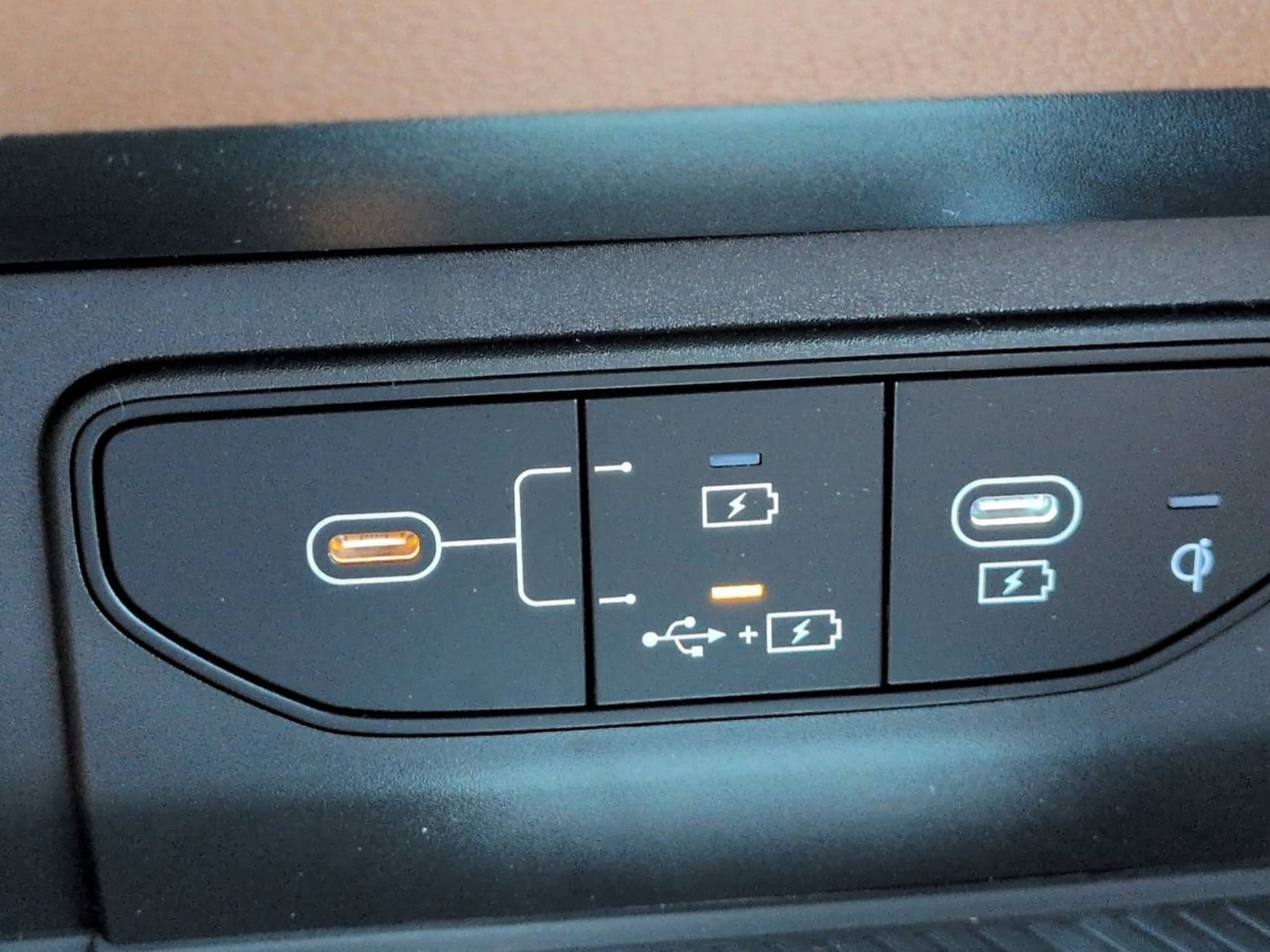 New 2026 Wolf Gray Kia X-Line image 23