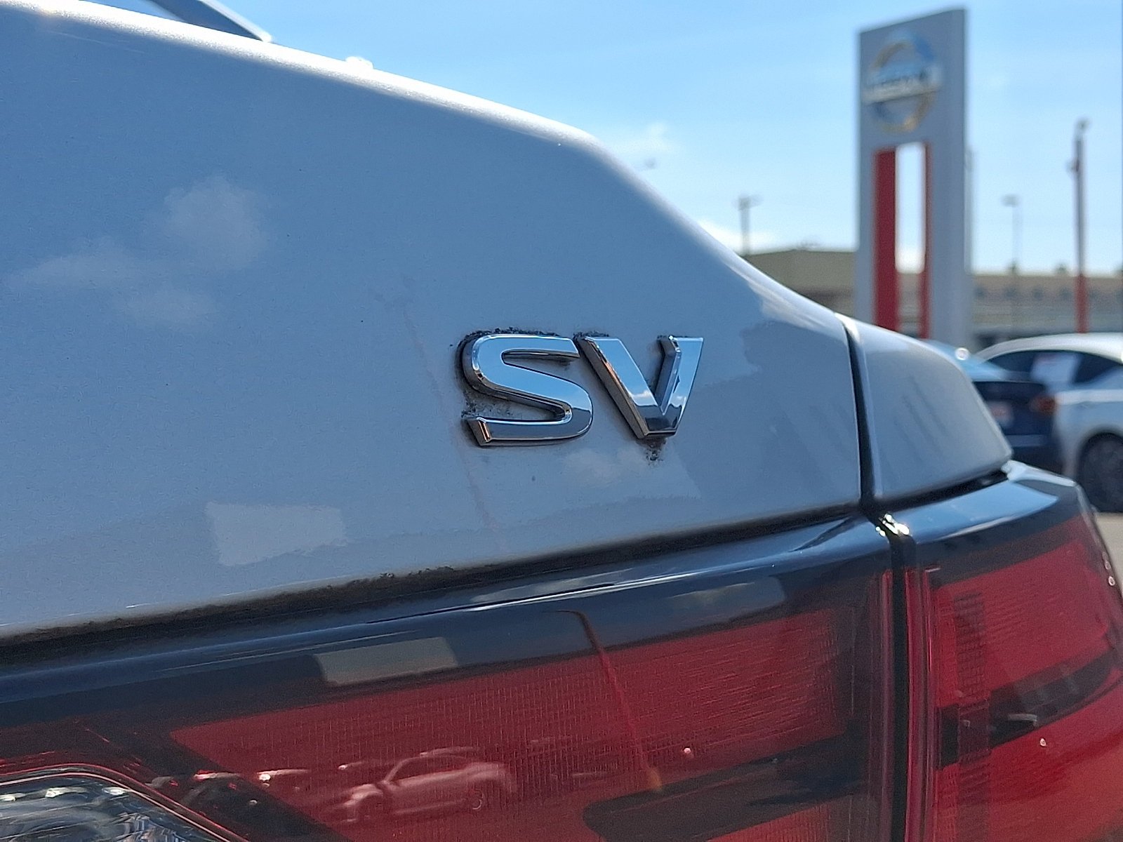 Used 2023 Brilliant Silver Metallic Nissan SV image 30