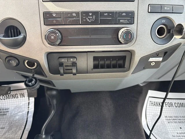 Used 2016 Oxford White Ford XLT image 23