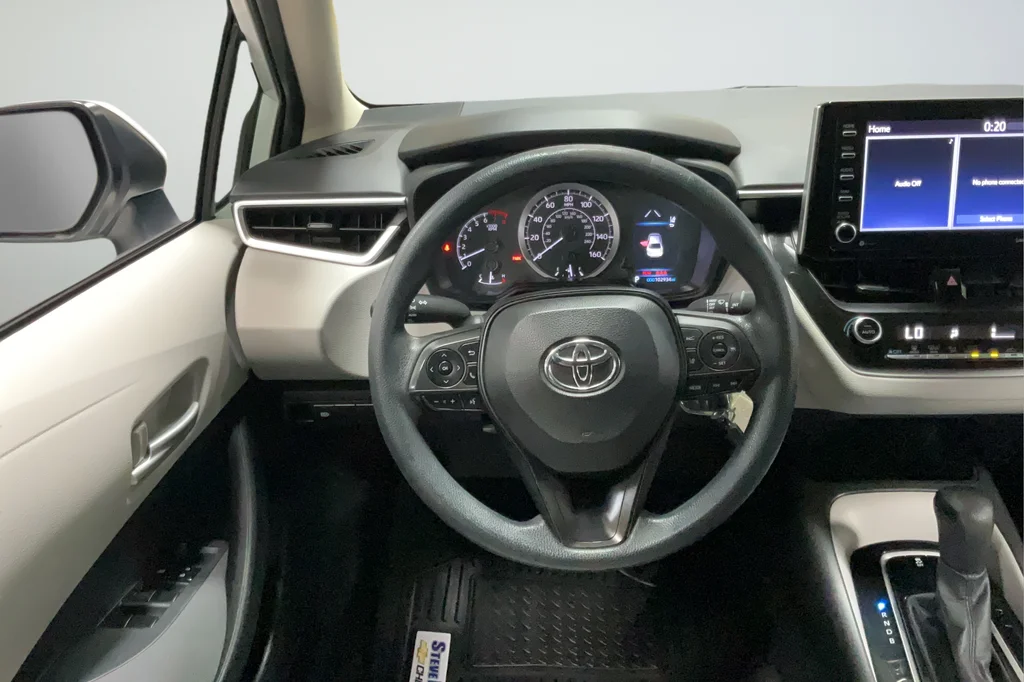 Used 2021 White Toyota LE image 15