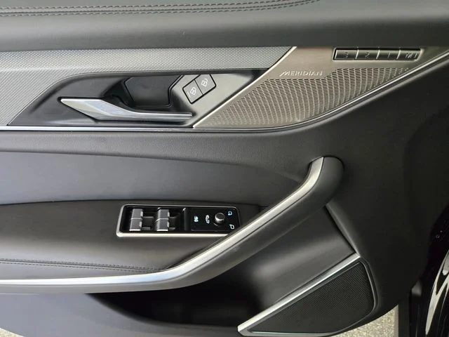 Used 2025 Black Jaguar SVR image 20