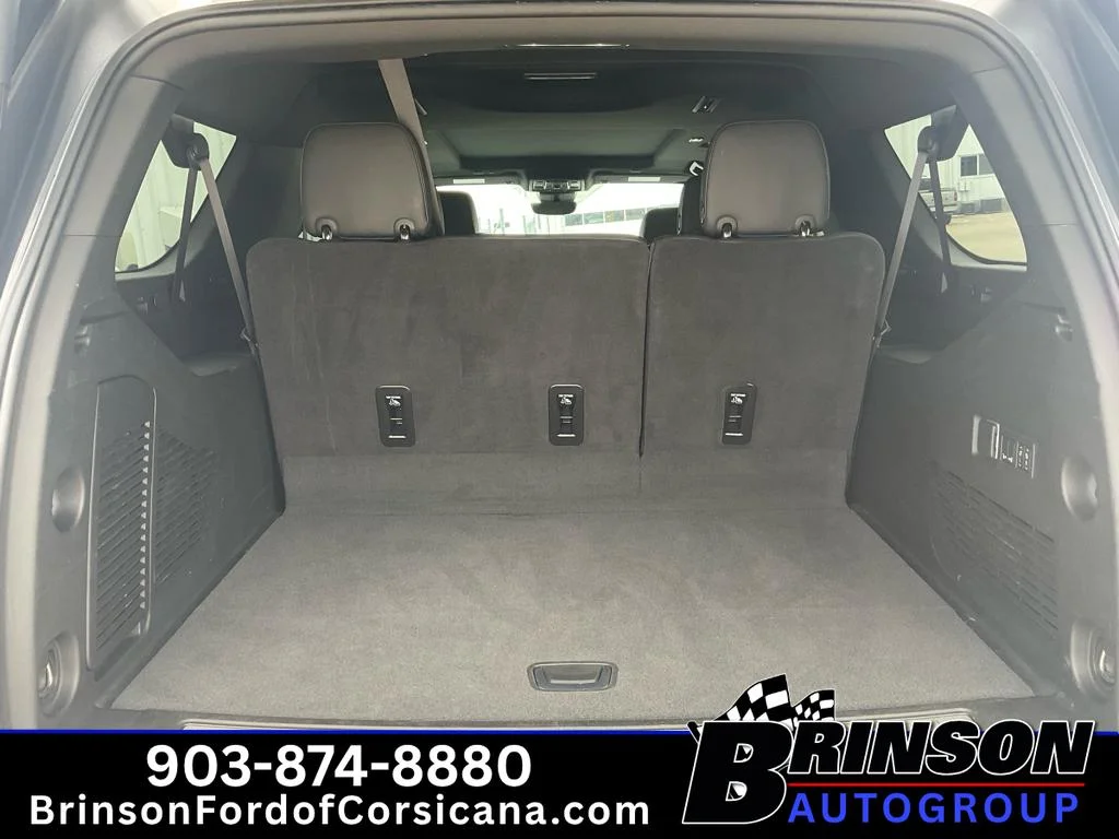 Used 2024 Iridescent Pearl Tricoat Chevrolet High Country image 9