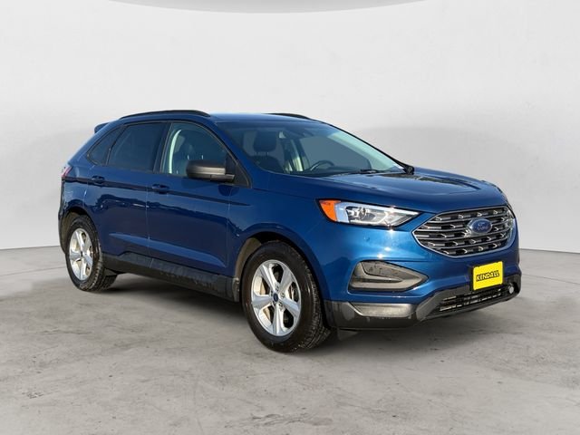 Used 2020 Blue Ford SE image 3