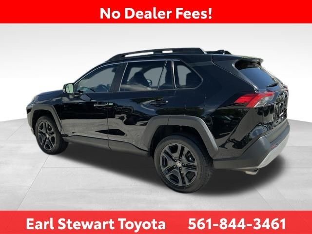 Used 2024  Toyota Adventure image 6