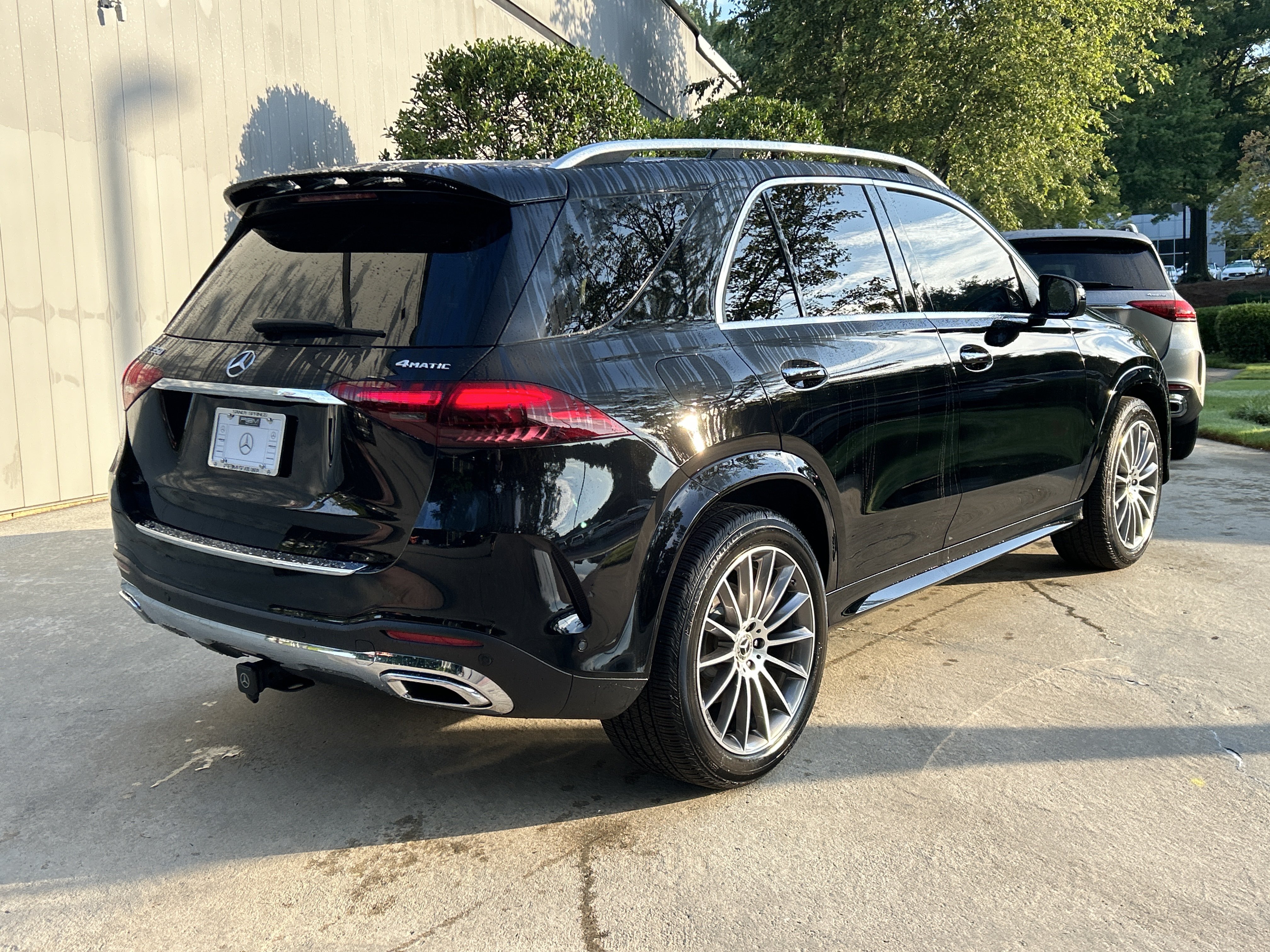 Certified Used 2024 Black Mercedes-Benz GLE 350 4MATIC® SUV image 6