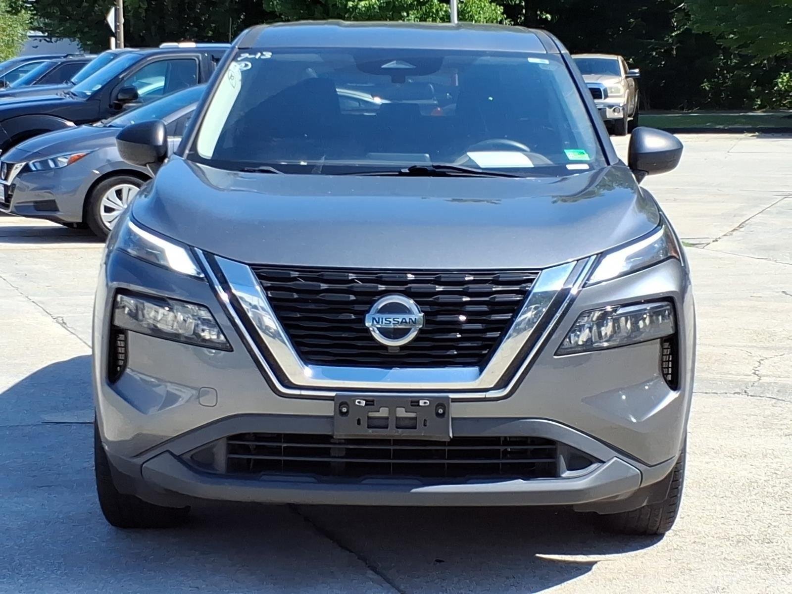 Used 2021 Gun Metallic Nissan S image 2