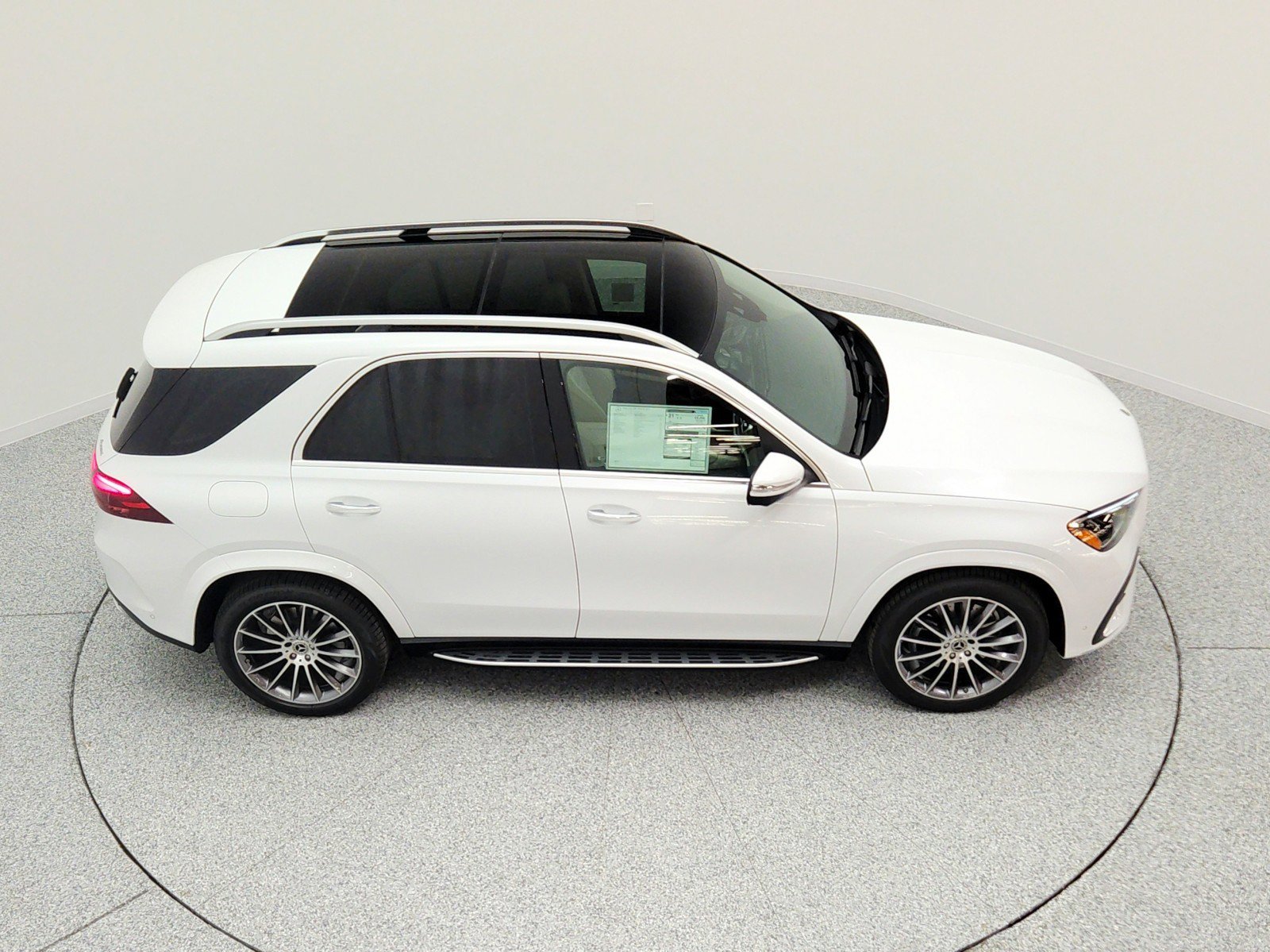 New 2026 MANUFAKTUR Moonlight White Metallic Mercedes-Benz GLE 450 4MATIC® SUV image 48