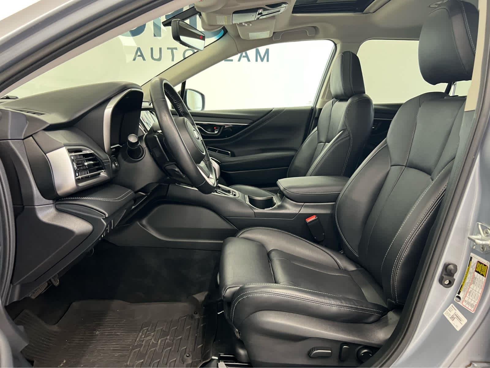 Used 2022 Ice Silver Metallic Subaru Limited image 12