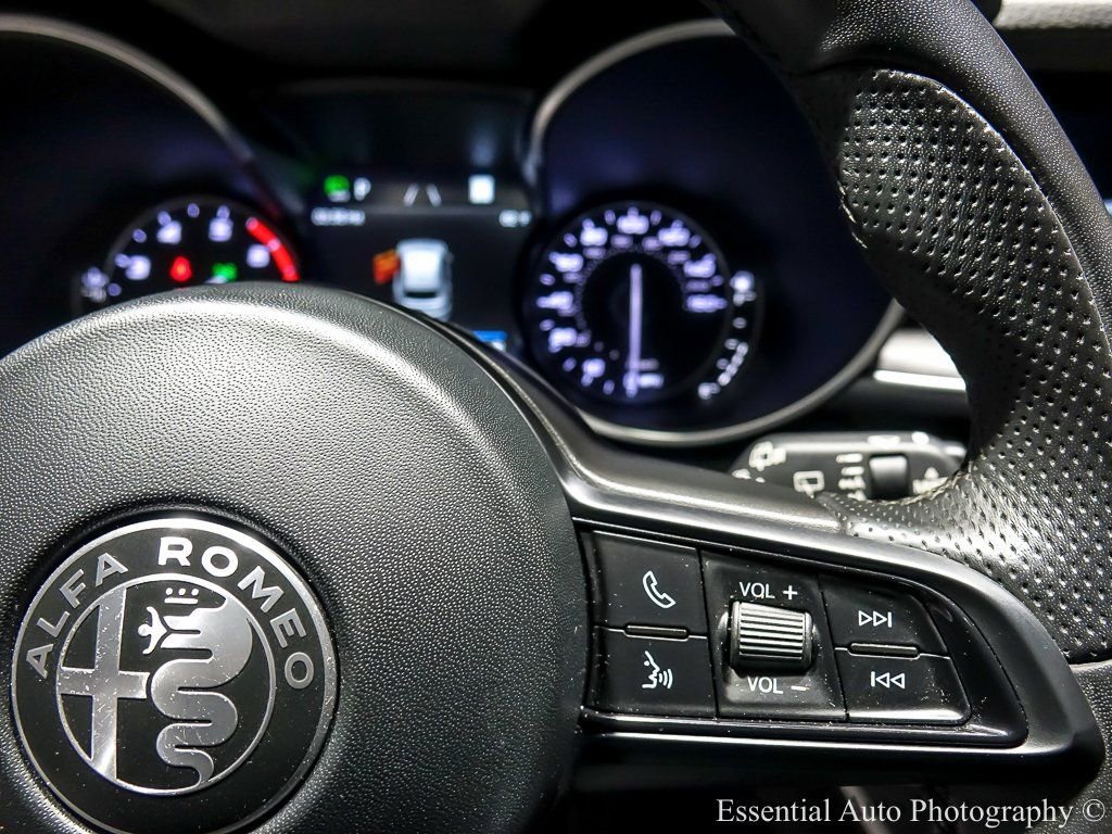 2022 ALFA ROMEO STELVIO - Image 19