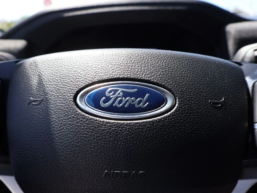 Used 2025 Gray Ford ST-Line image 29
