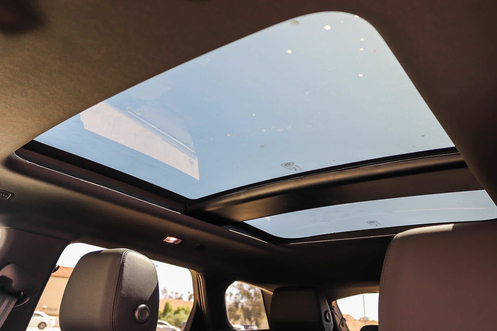 New 2026 Santorini Black Land Rover Core S image 16