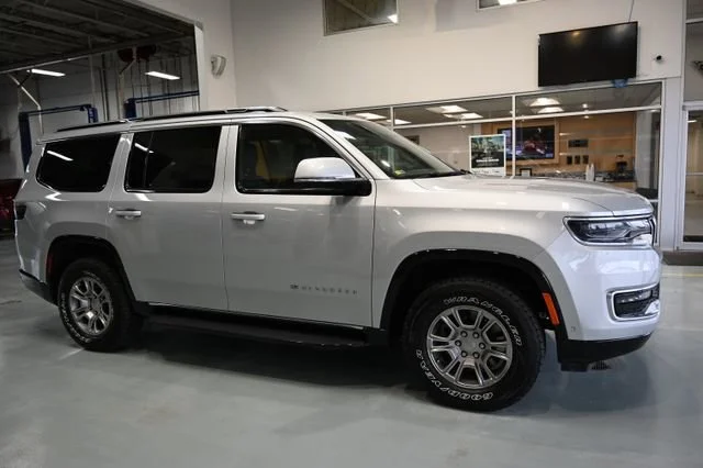 Used 2022  Jeep Series I image 4