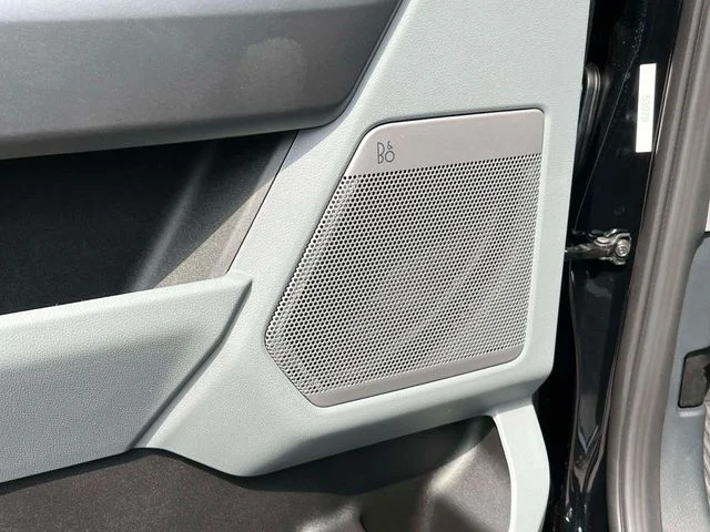 New 2027 Agate Black Metallic Ford F-250® XLT image 20