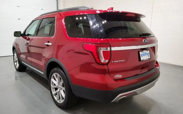 Used 2017 Red Ford Limited image 4