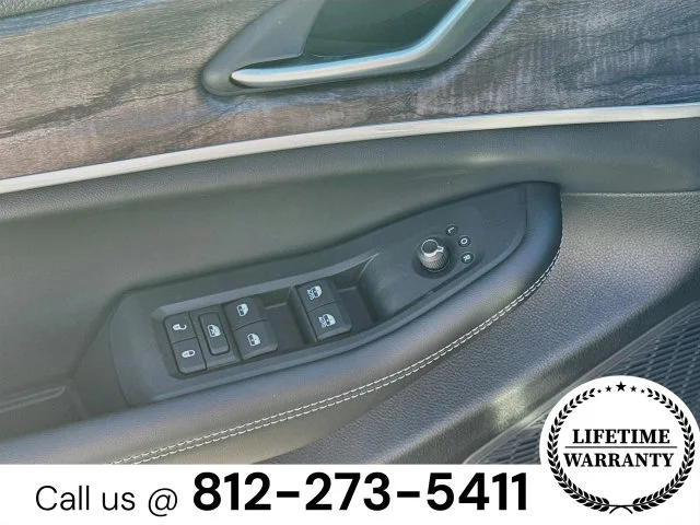 New 2027 Black Jeep Laredo Altitude image 15