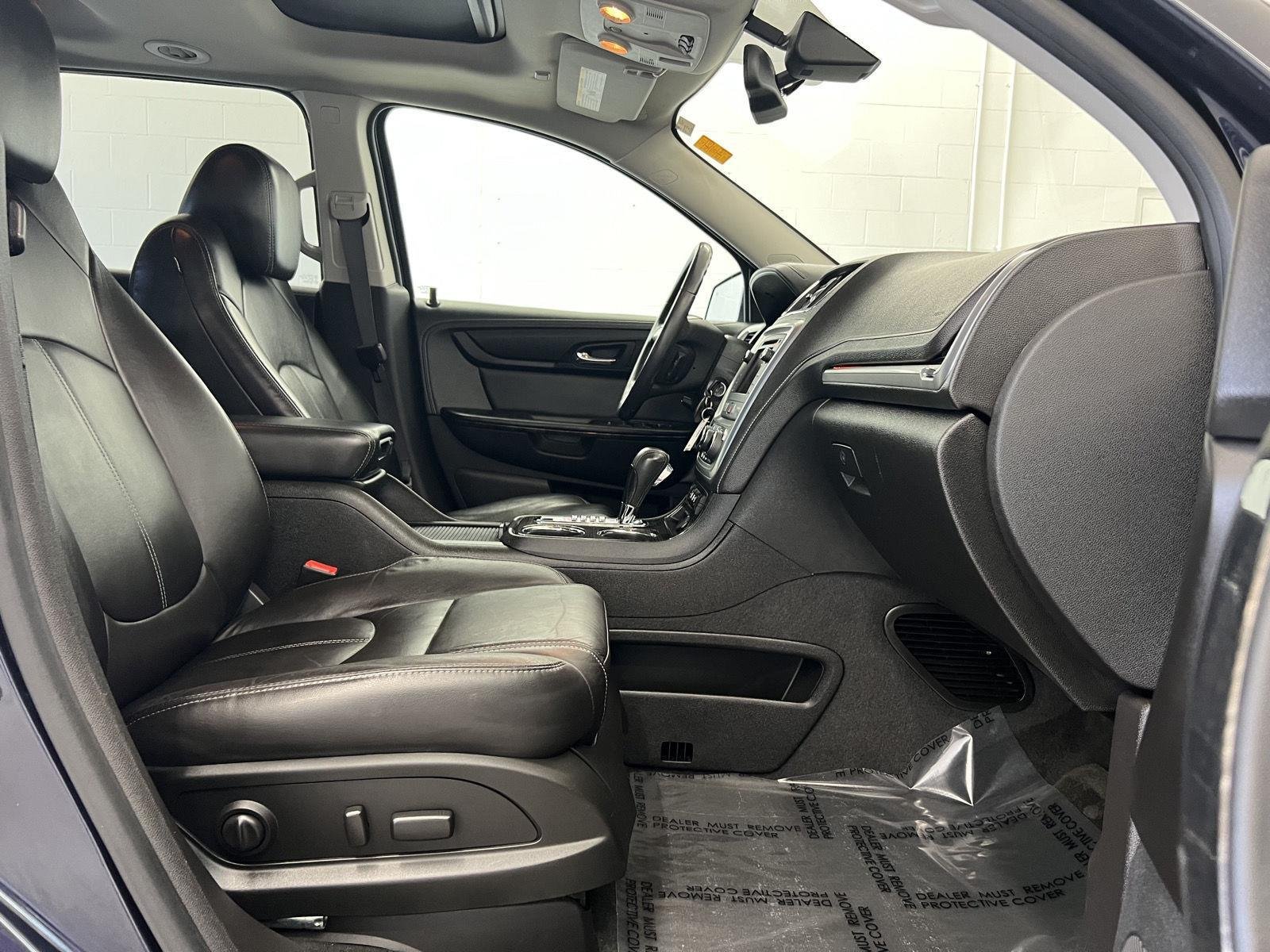 Used 2015 Dark Sapphire Blue Metallic GMC SLT image 29