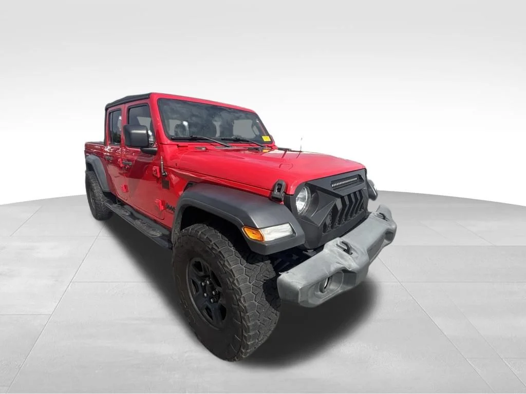 Used 2020 Red Jeep Sport image 9