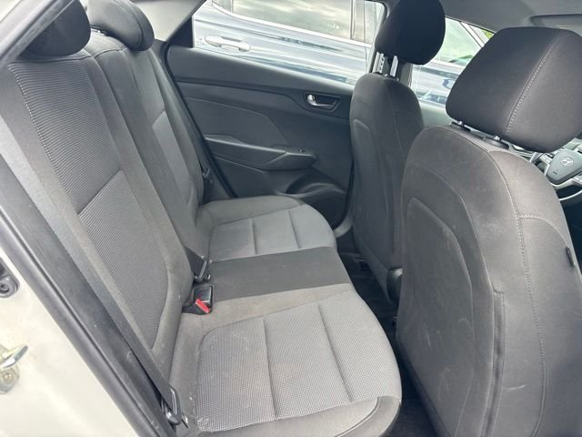 Used 2018 Frost White Pearl Hyundai SE image 9