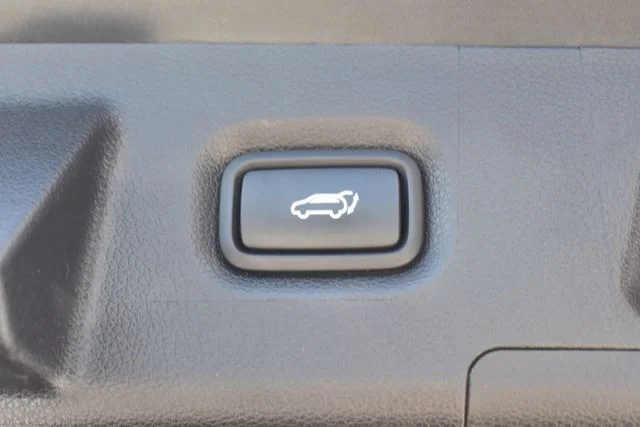 Used 2021 Black Hyundai Limited image 17
