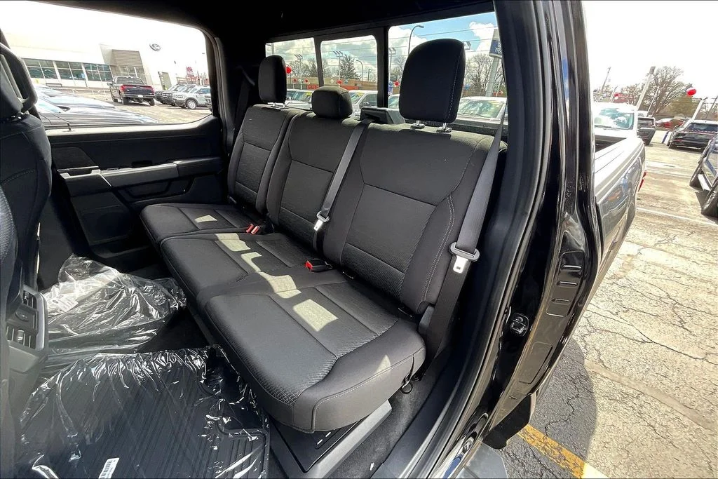 New 2026 Agate Black Metallic Ford XLT image 12