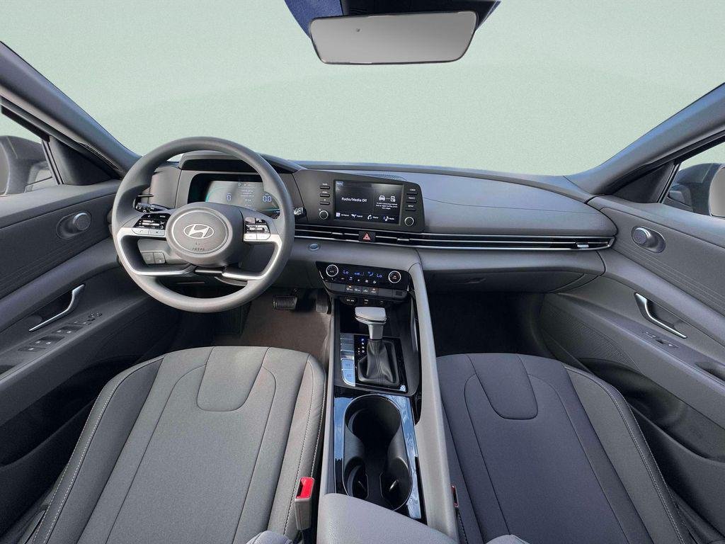 New 2026 White Hyundai Blue image 13