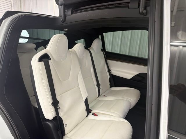 2022 Tesla Model X Long Range - Photo 20