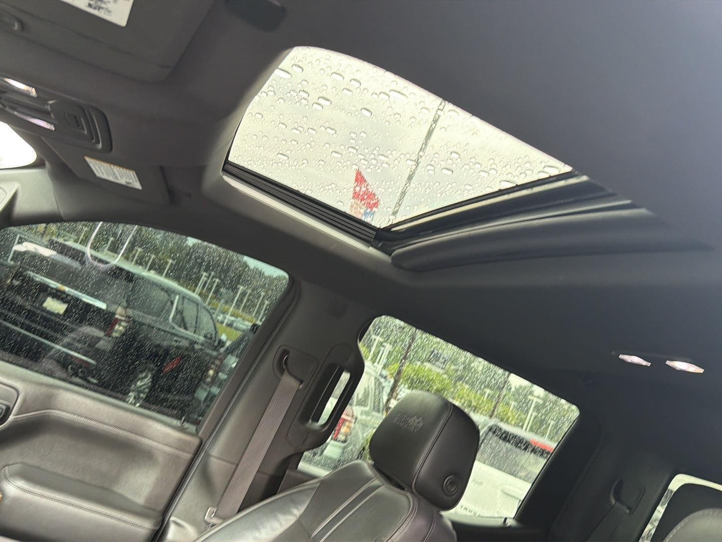Used 2020 Black Chevrolet High Country image 33