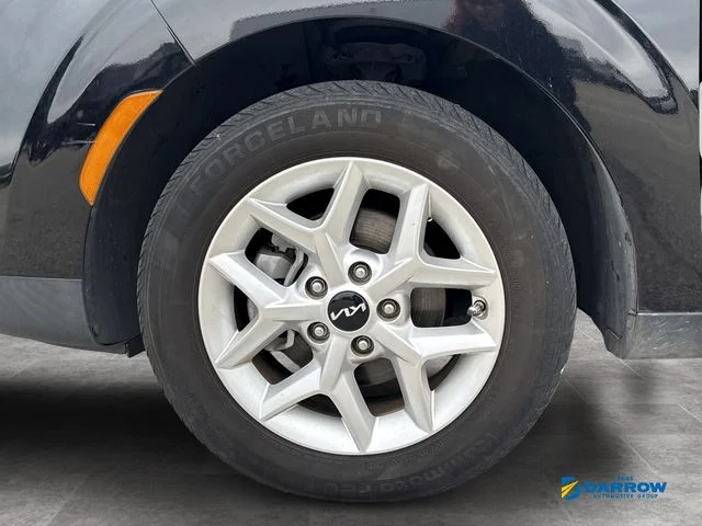 Used 2022 Black Kia LX image 23