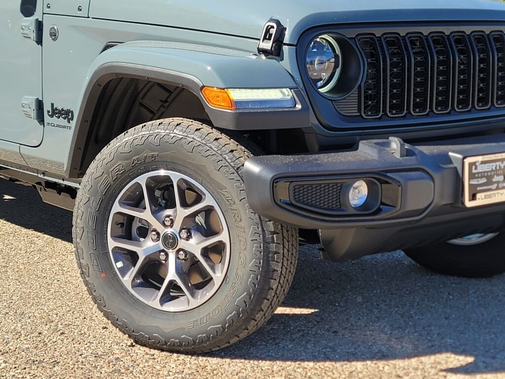 New 2026 Anvil Clear-Coat Exterior Paint Jeep Sport S image 3