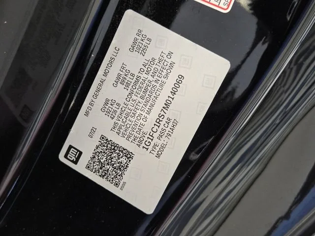 Used 2021 BLACK Chevrolet 2LT image 16