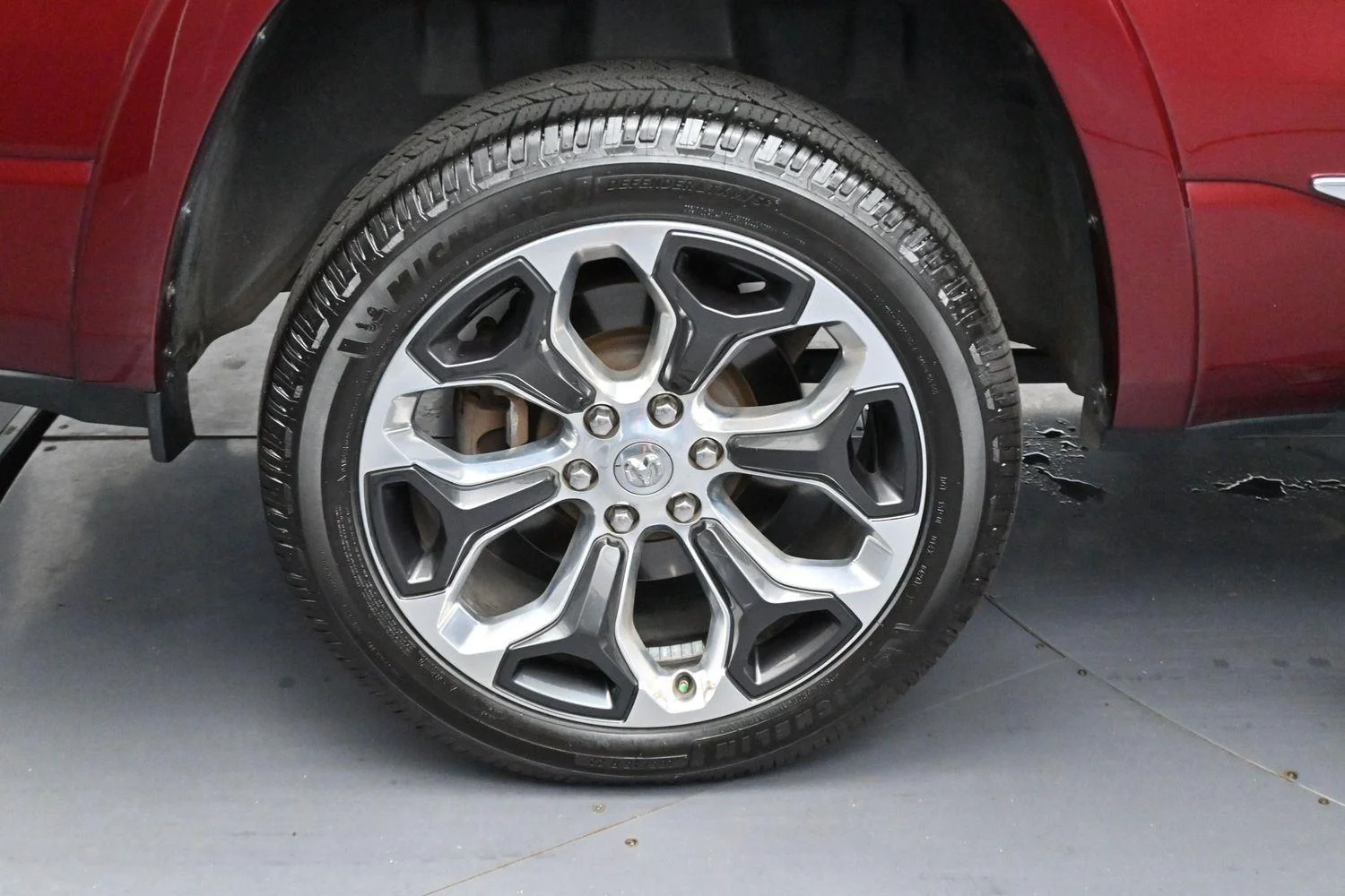 Used 2020 Delmonico Red Pearlcoat Ram Limited image 36