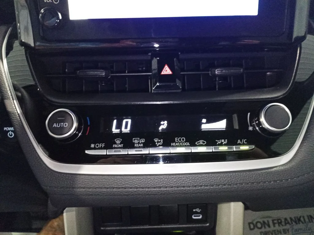 Used 2025 Black Toyota Hybrid Nightshade image 25