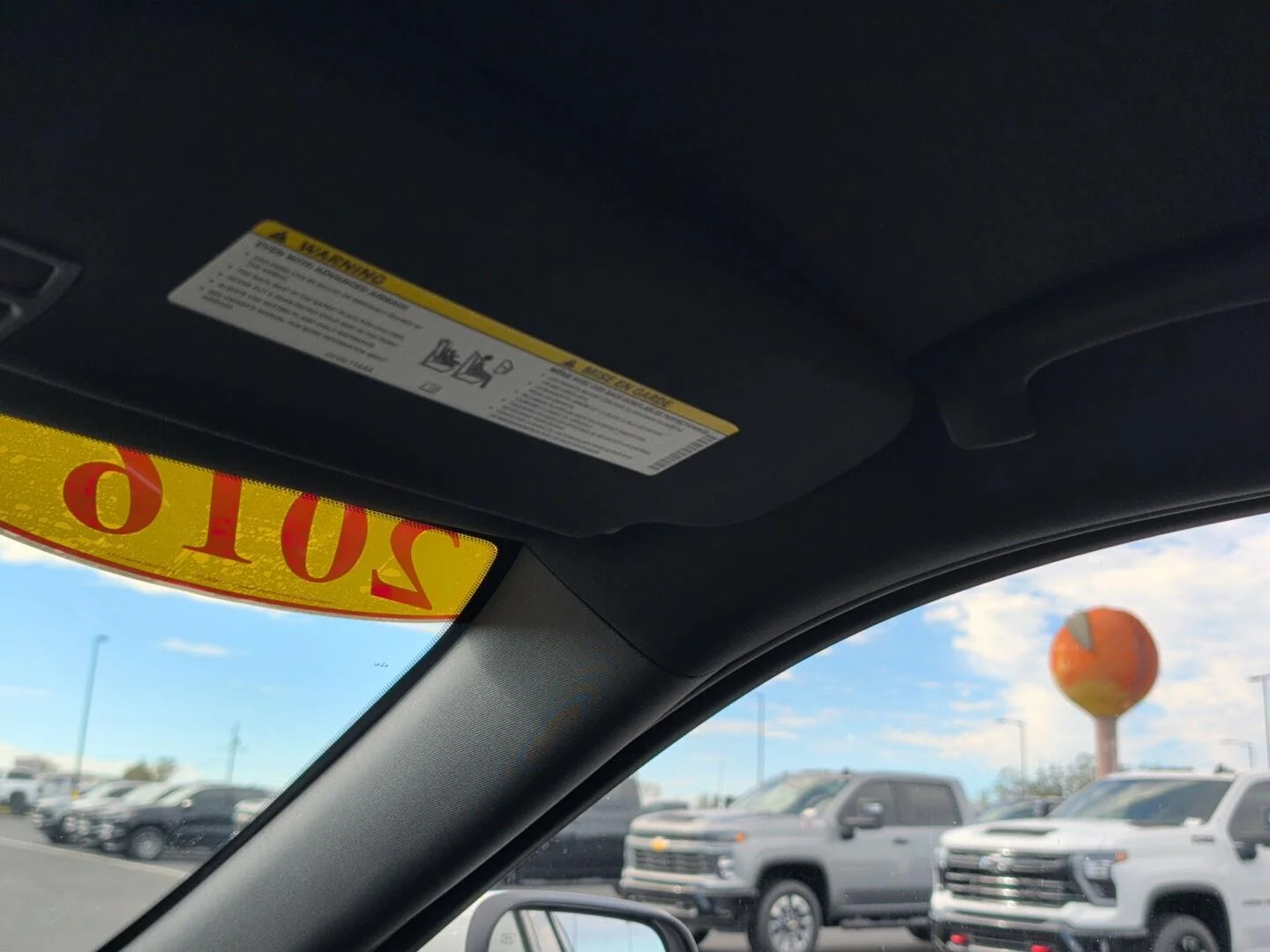 Used 2016 White Jeep Laredo image 21