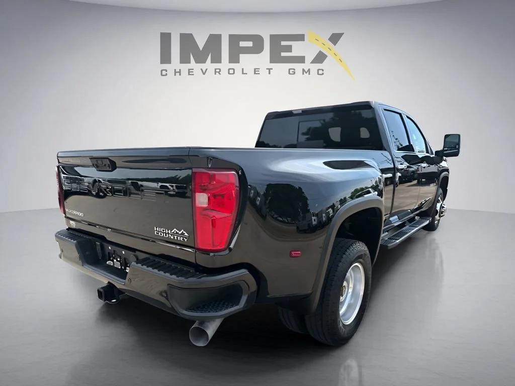 Used 2023 Black Chevrolet High Country DRW image 5