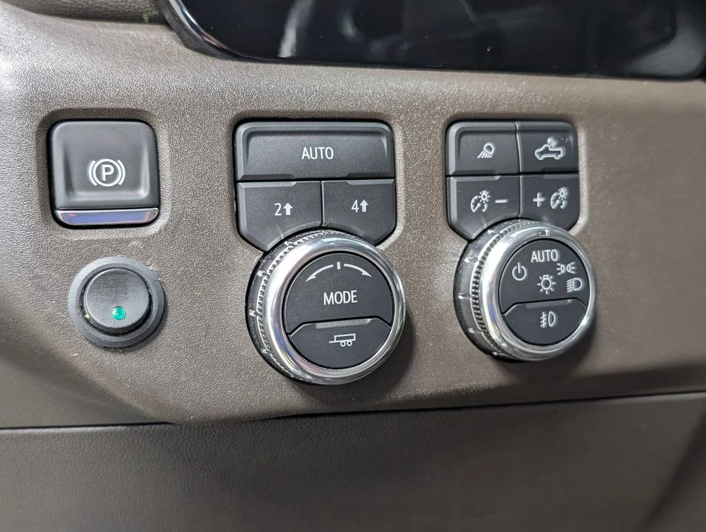 Used 2025 Sterling GMC SLT image 10