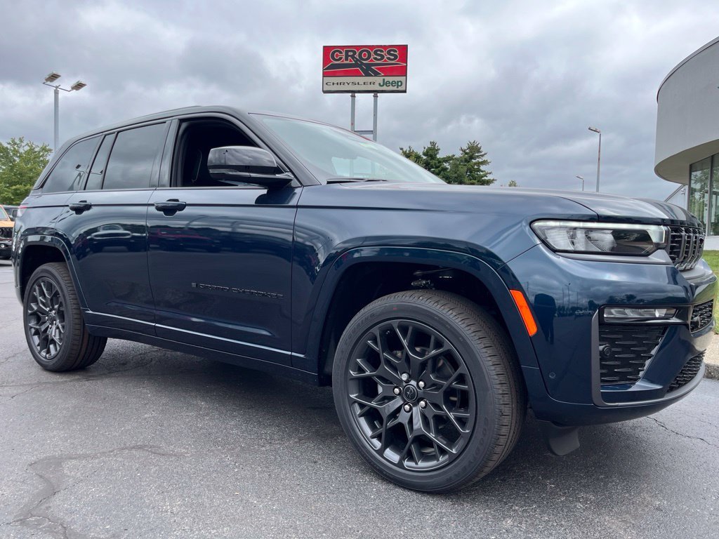 New 2027 Fathom Blue Pearl-Coat Paint Jeep Summit image 45