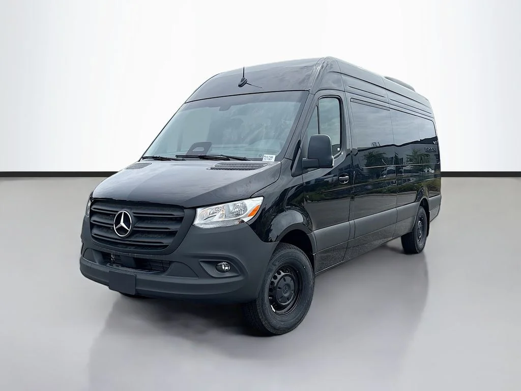 New 2026  Mercedes-Benz Passenger 170 WB image 7