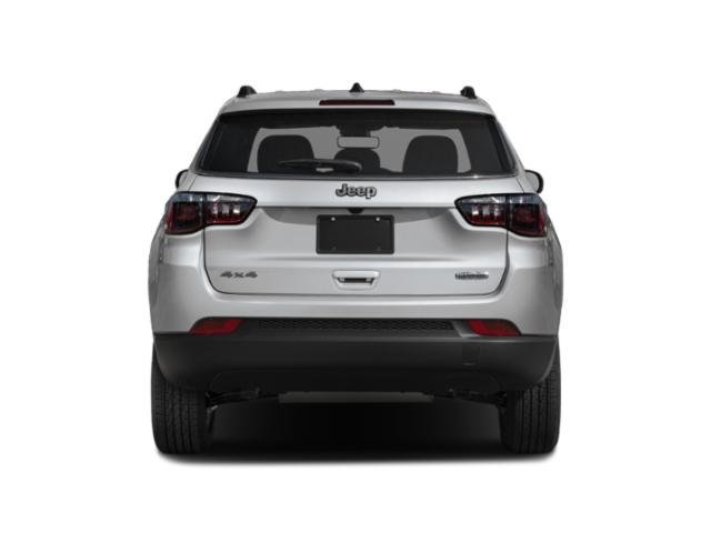 New 2026 Diamond Black Crystal Pearl-Coat Exterior Paint Jeep Limited image 8