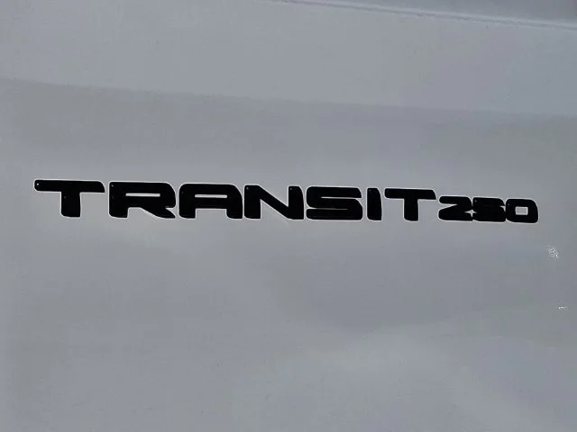 New 2026 Oxford White Ford Base image 5