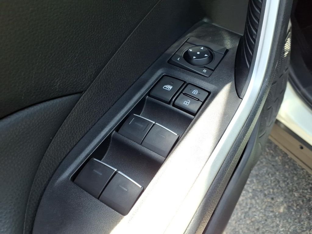Used 2024 Ice Toyota XLE image 10