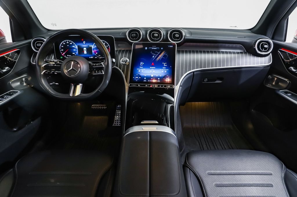 Certified Used 2023  Mercedes-Benz GLC 300 image 6