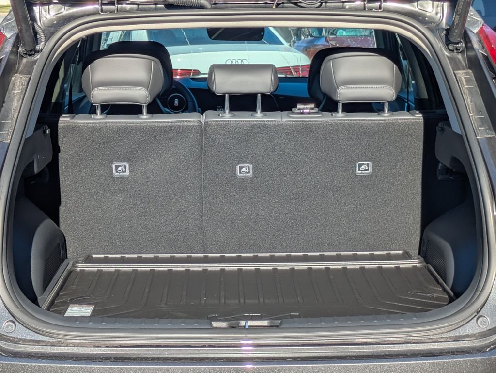 New 2025 Interstellar Gray Kia Wind image 12