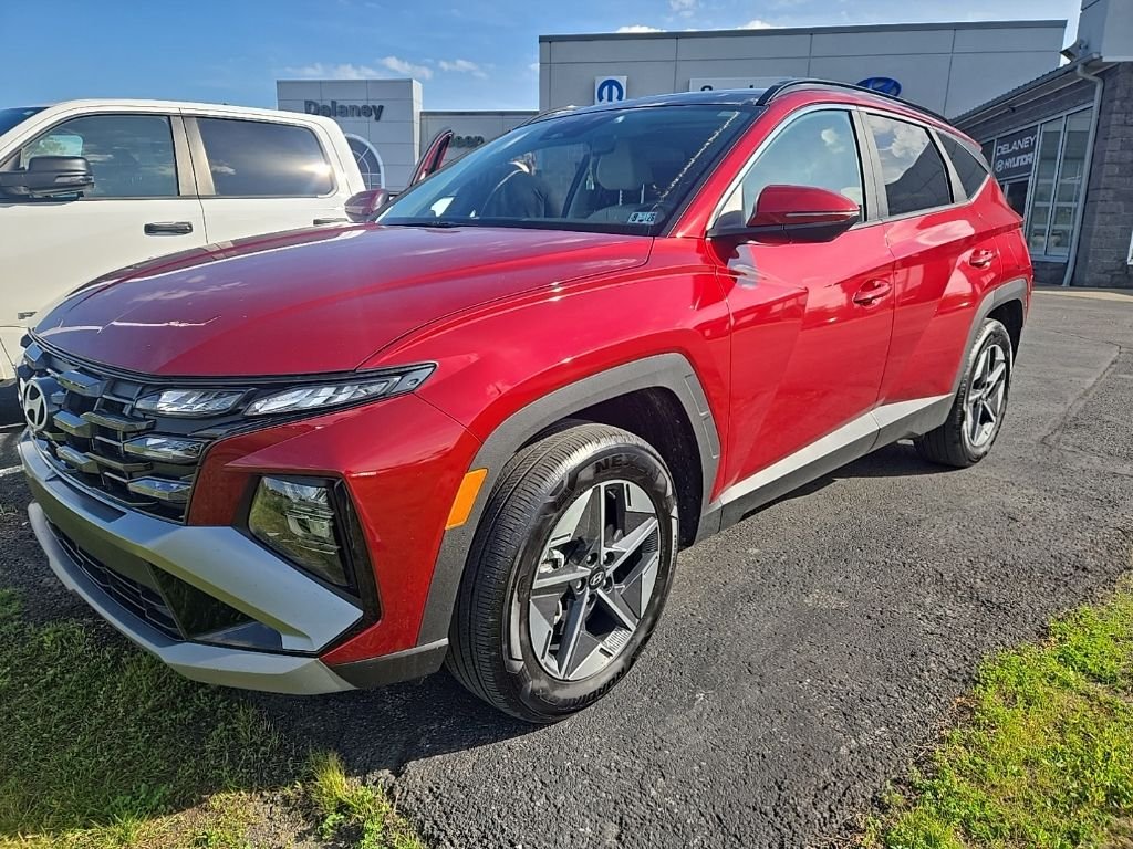 Certified Used 2025 Red Hyundai SEL Convenience image 1