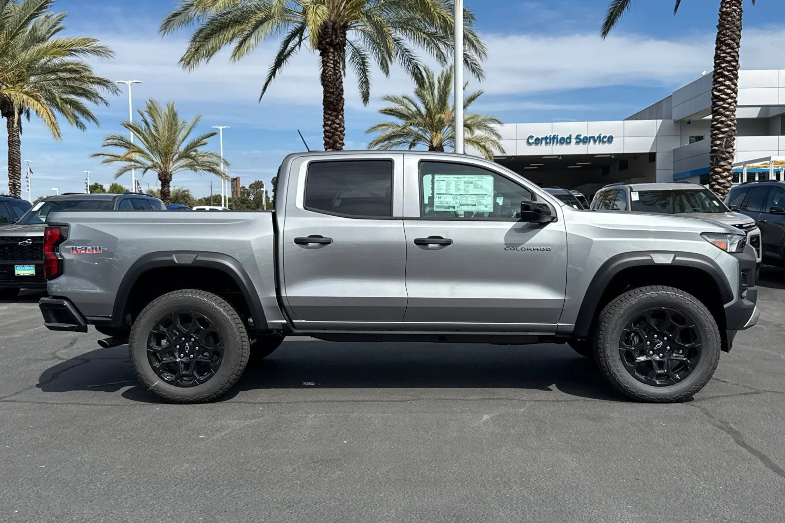2026 Chevrolet Colorado Trail Boss view 2