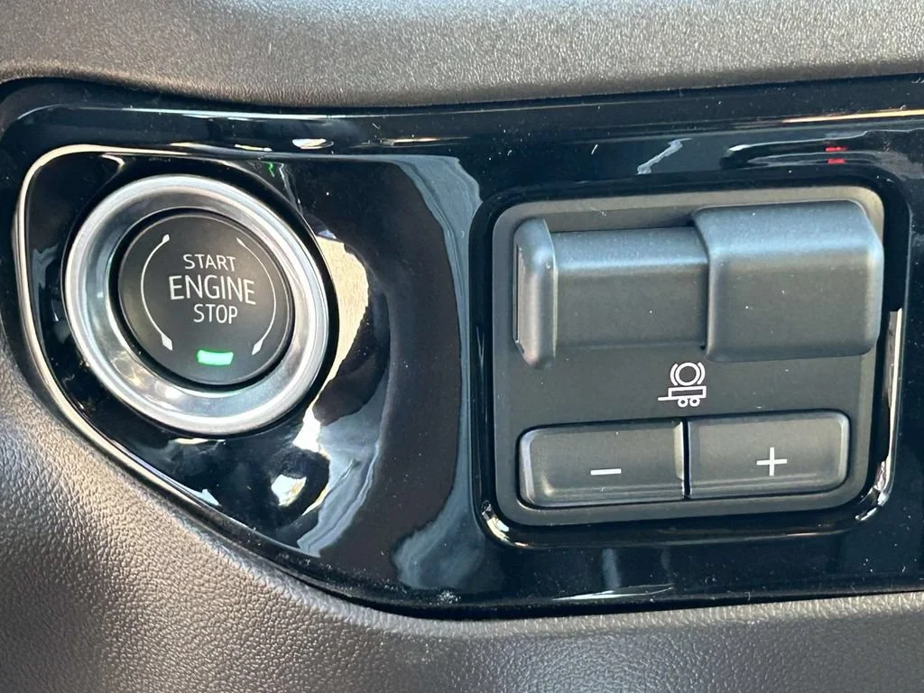New 2026 Summit White GMC SLT image 22
