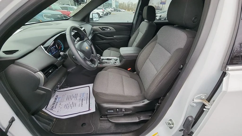 Used 2023 White Chevrolet LT image 15