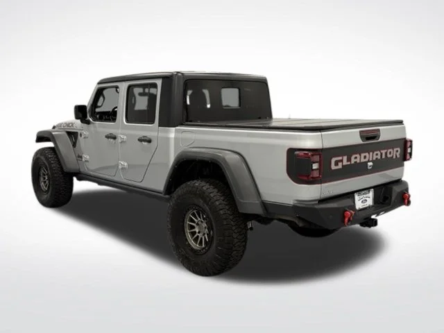 Used 2022 Silver Jeep Rubicon image 6