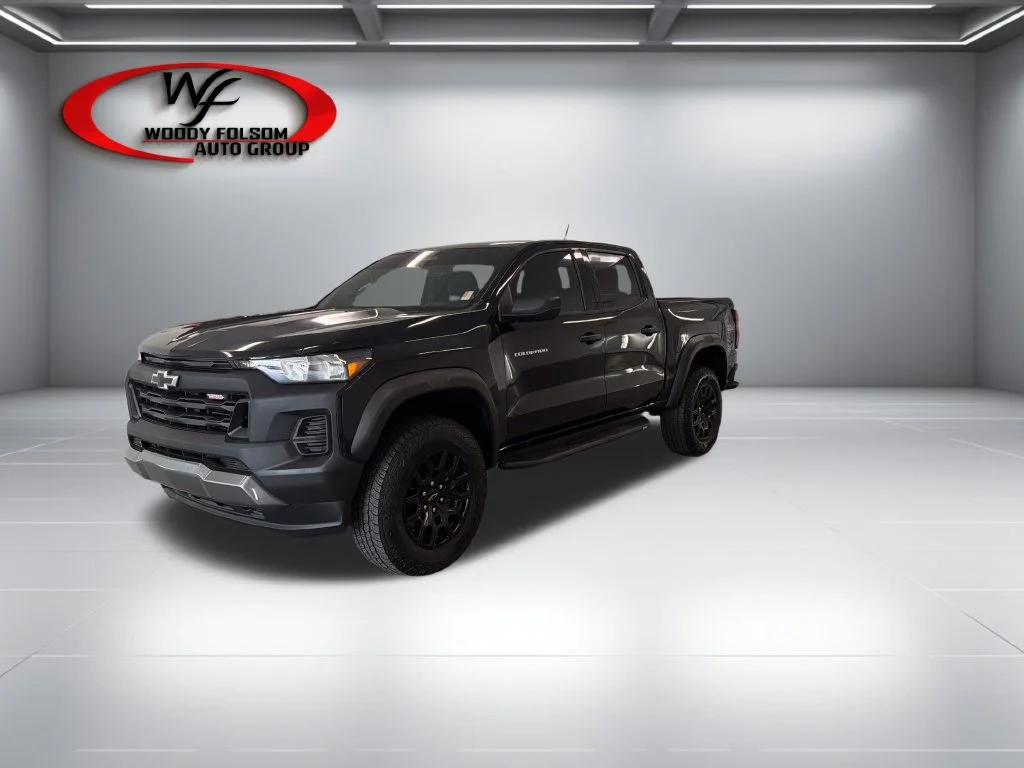 Used 2024 Black Chevrolet Trail Boss image 3