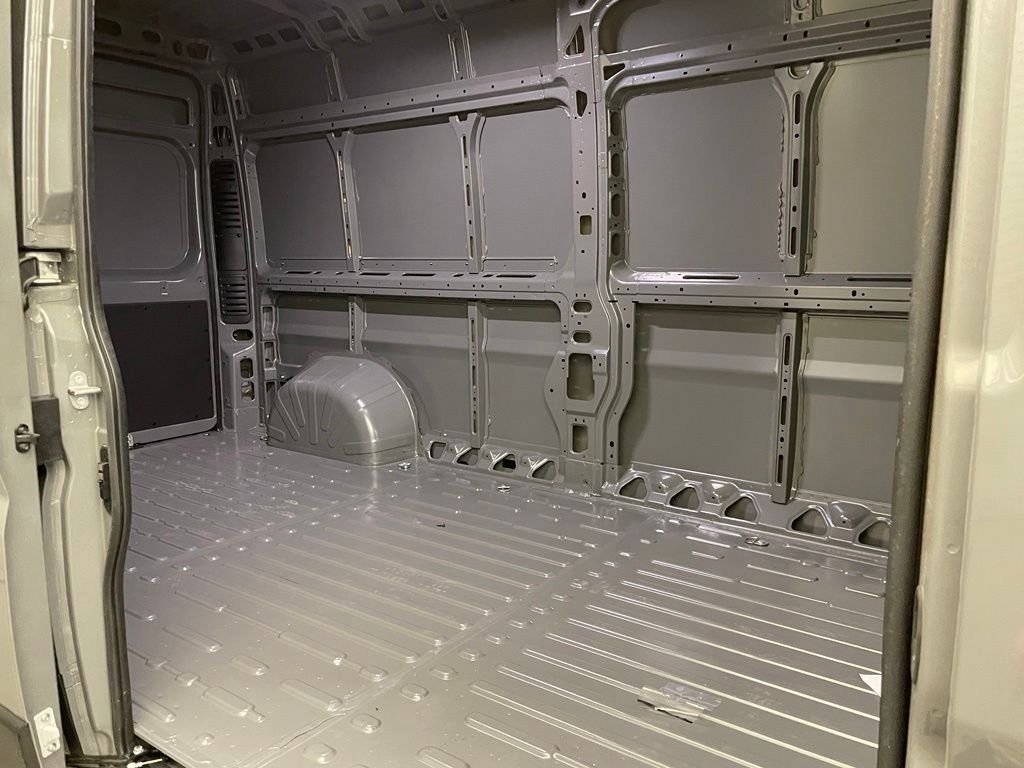 New 2026 Ceramic Gray Clear-Coat Exterior Paint RAM High Roof image 4